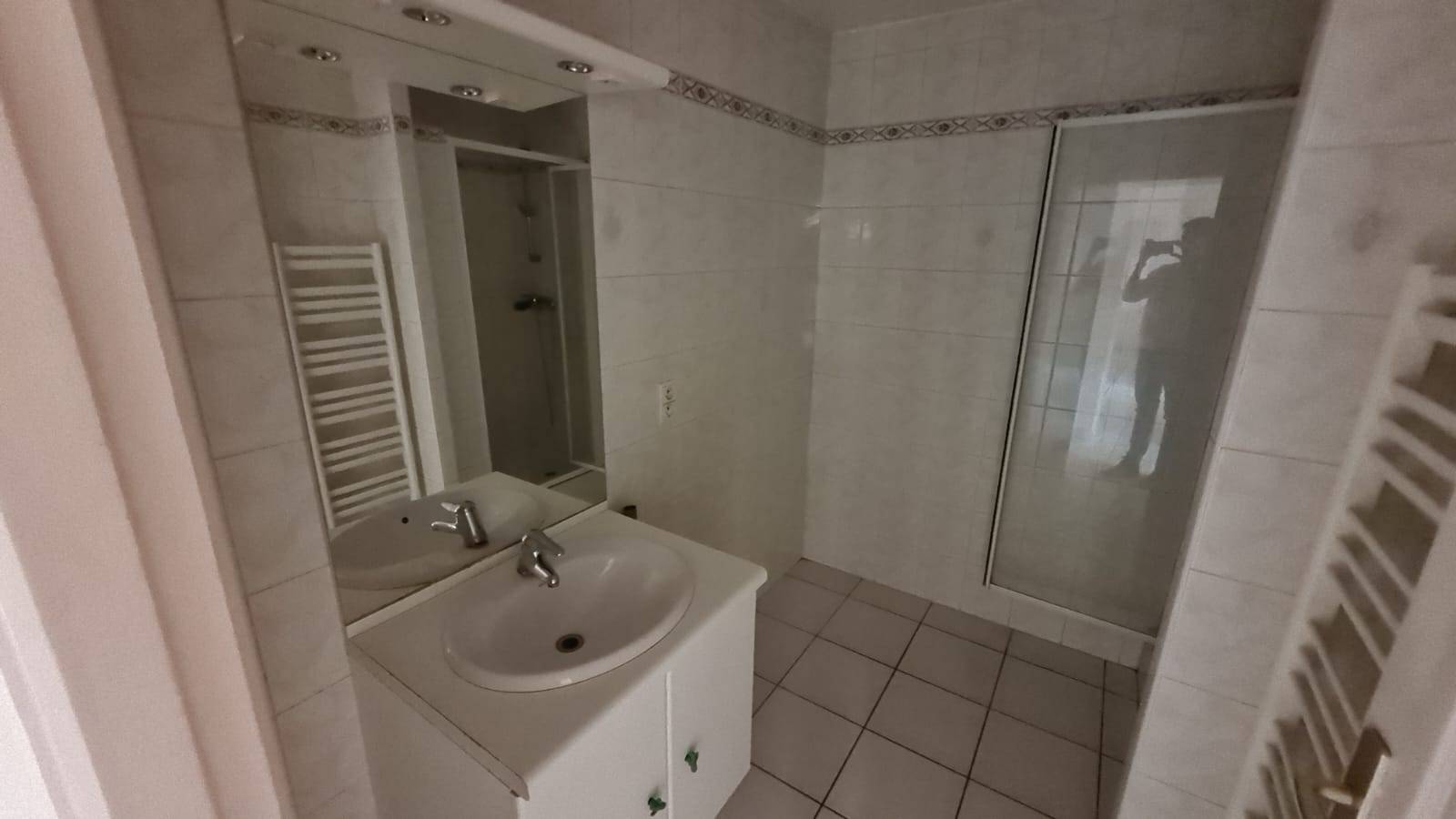 À Louer : T3 en dernier étage au centre ville d'Annemasse