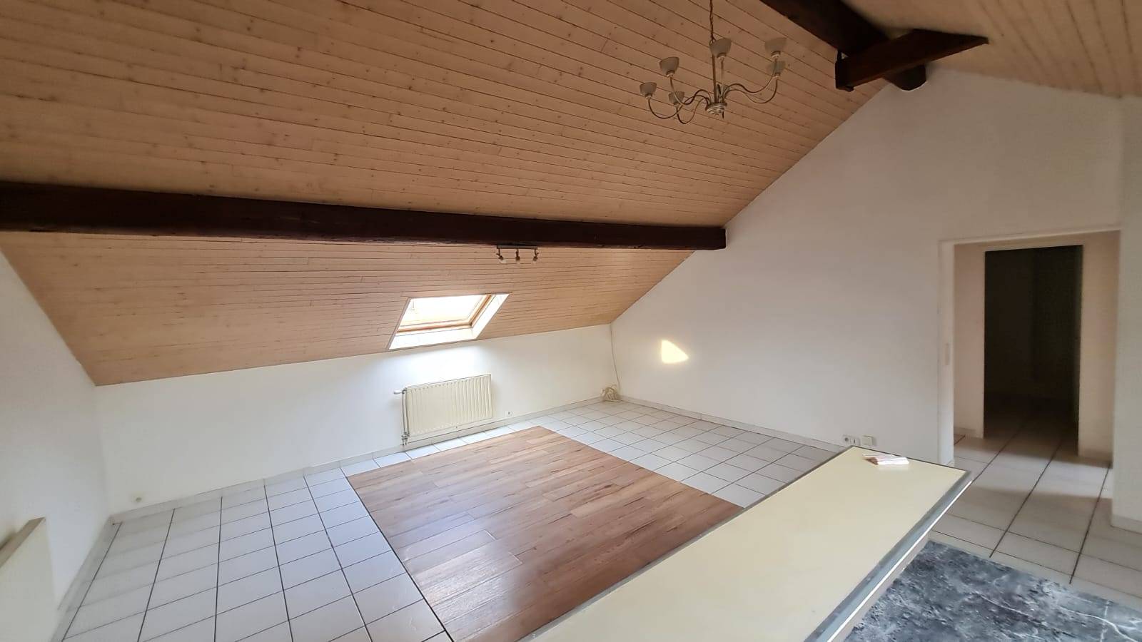 À Louer : T3 en dernier étage au centre ville d'Annemasse