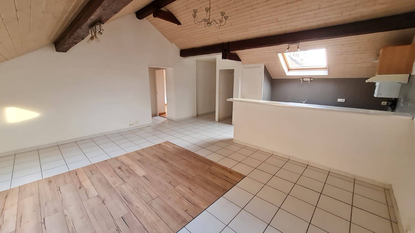 À Louer : T3 en dernier étage au centre ville d'Annemasse