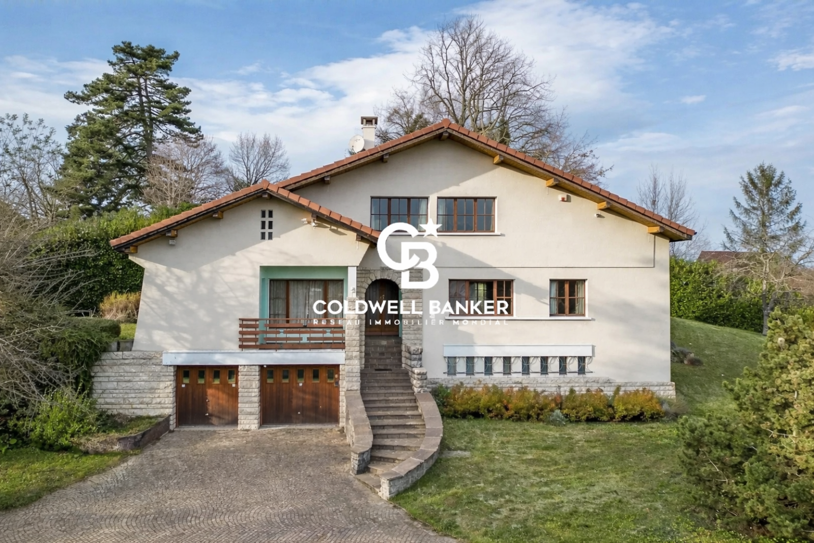 Maison de caractère à vendre Vétraz-Monthoux 74100 avec vue montagnes, volumes généreux et cadre résidentiel 74100
