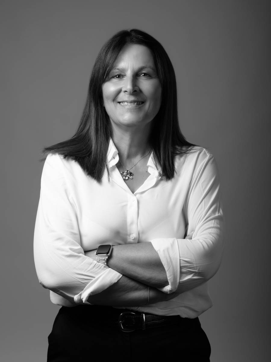 Edith Trolliet, Assistante commerciale