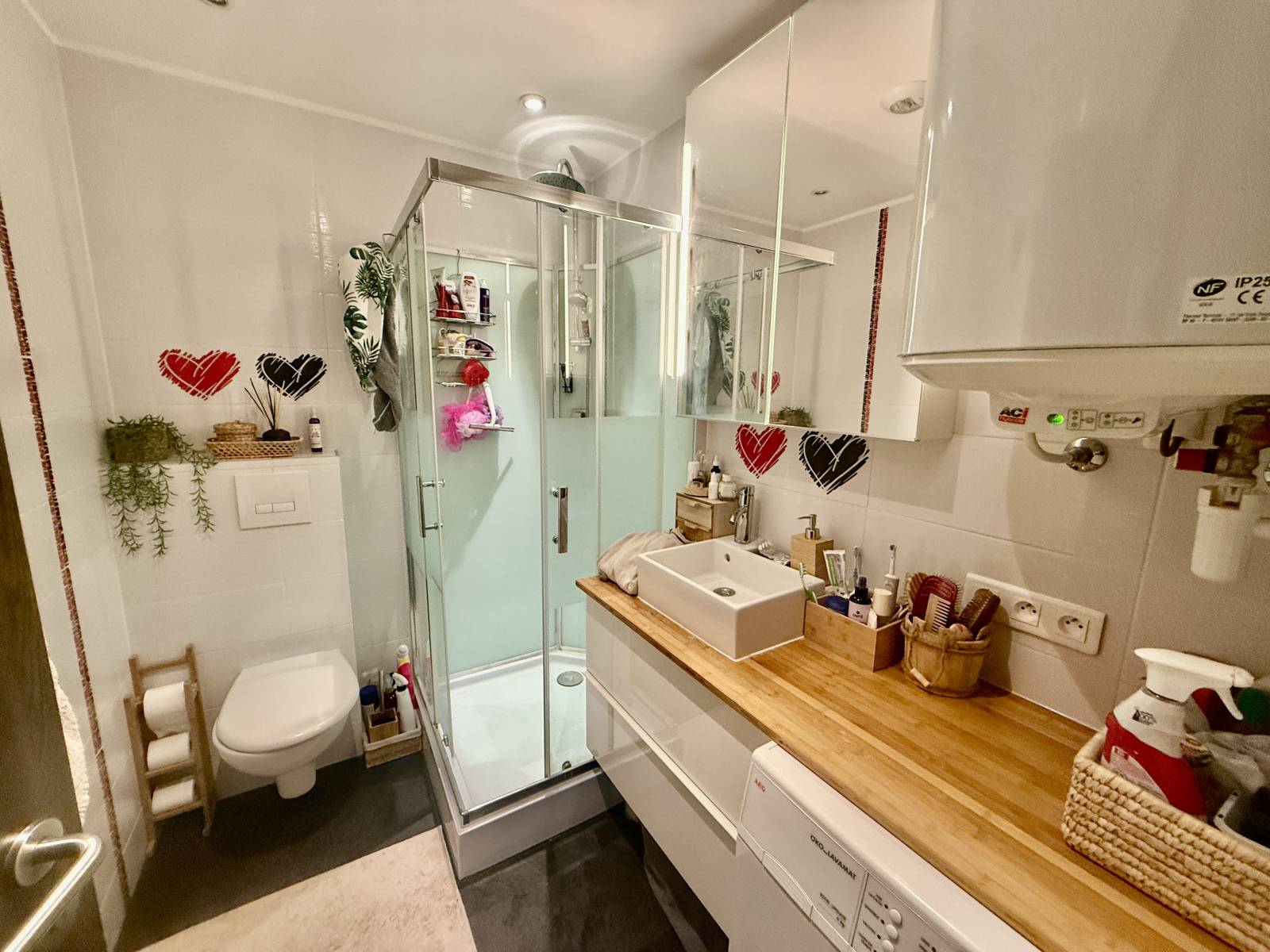 Investissez à Gaillard : Immeuble de rendement avec locataires fiables – Proche Suisse