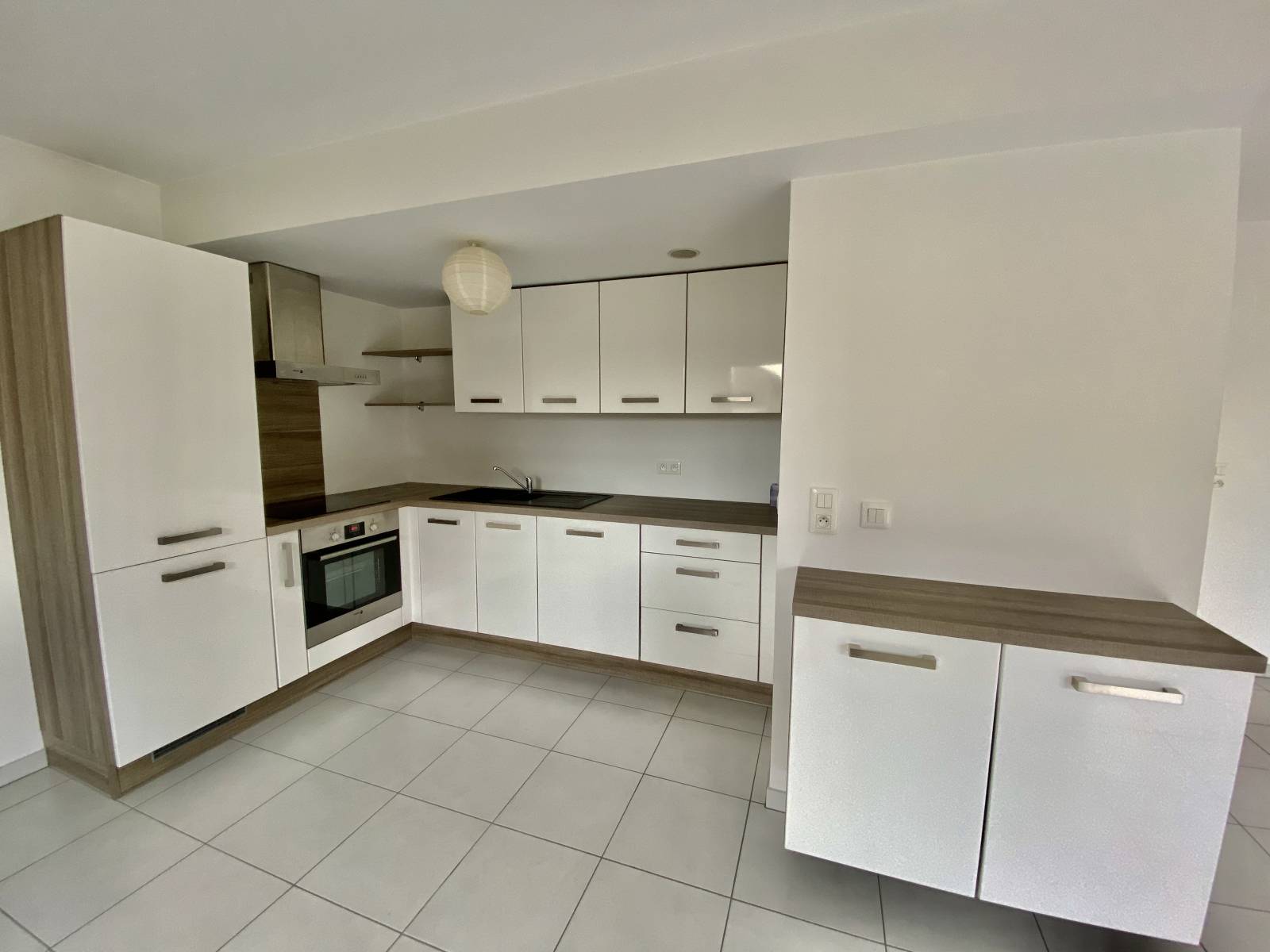 T4 avec terrasse à louer proche frontière - Chens Sur Léman