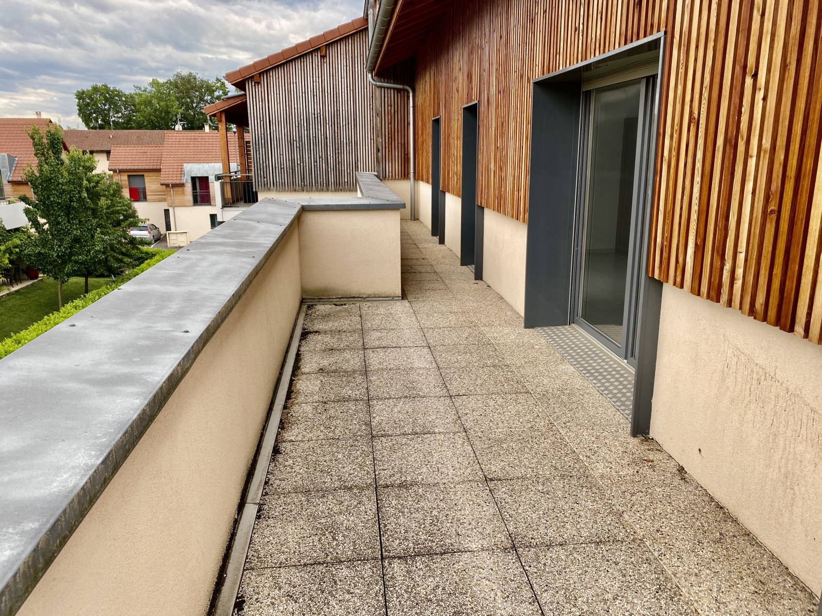 T4 avec terrasse à louer proche frontière - Chens Sur Léman