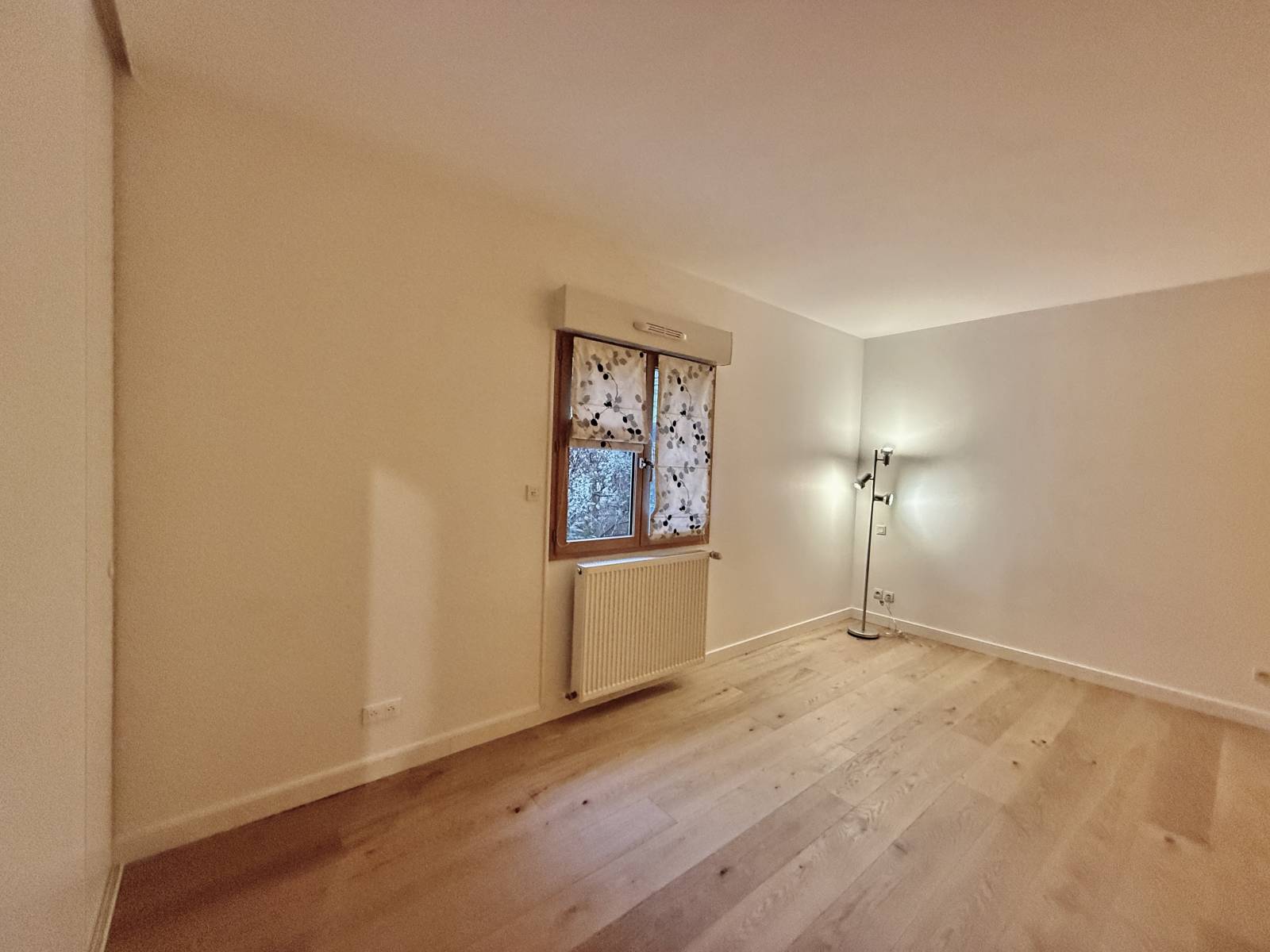 Luxe et sérénité à deux pas de Genève : Appartement T4 en rez-de-jardin