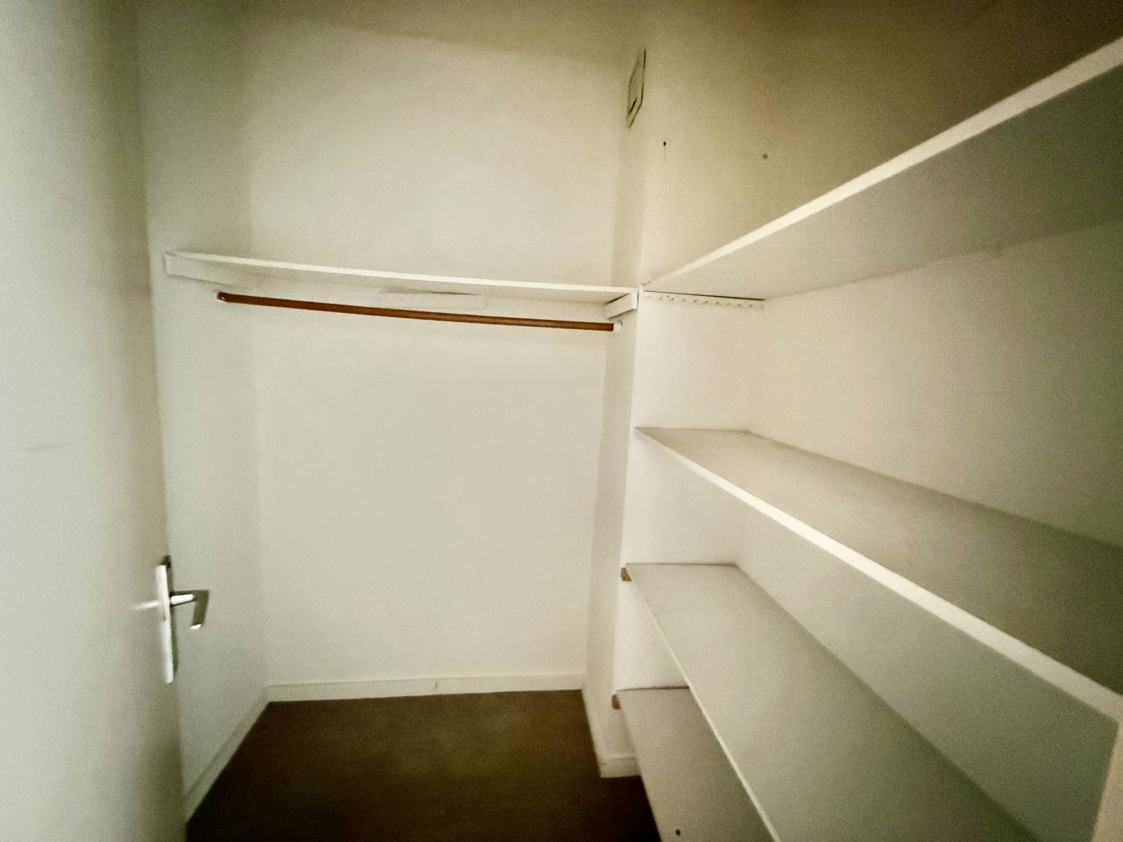 T2 avec cave et parking à vendre - Ferney Voltaire 01210