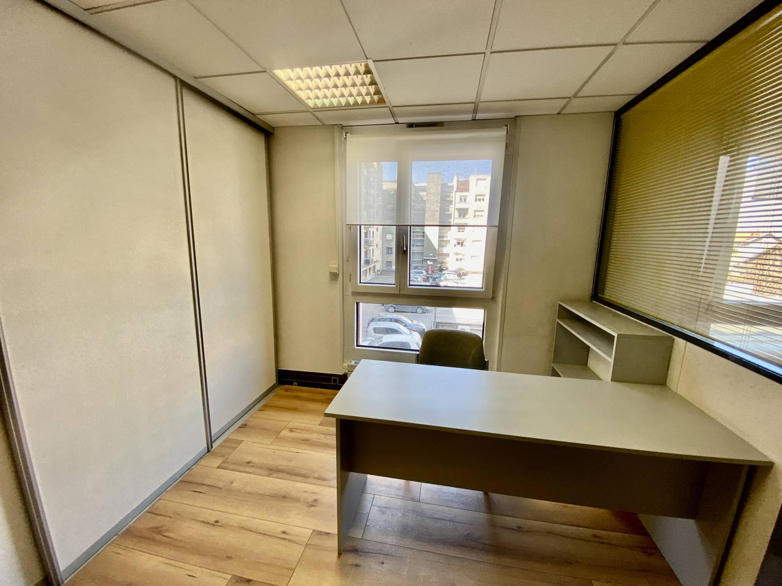 A Louer bureaux 6 pièces - Centre Annemasse 74100