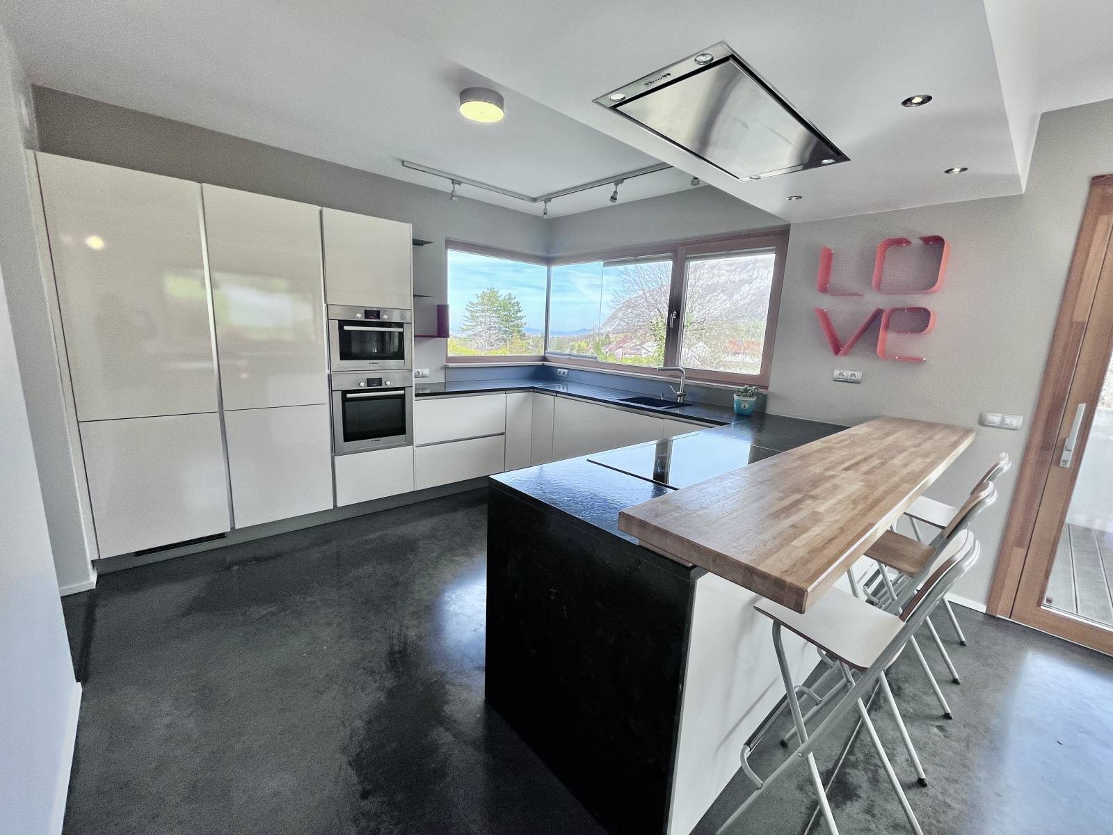 Belle maison moderne avec vue à Archamps 74160