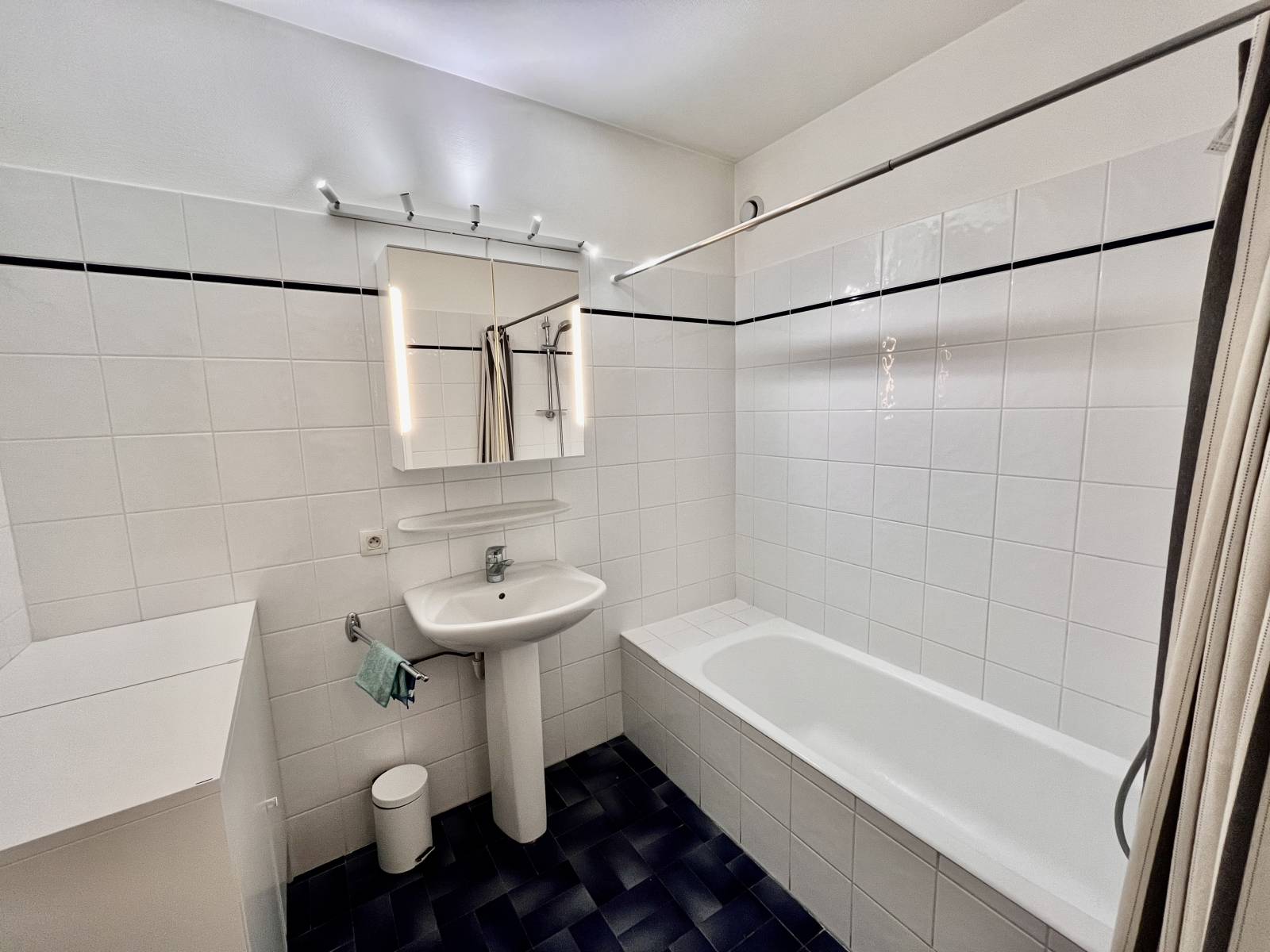 Magnifique T4 proche gare et TRAM - Annemasse 74100