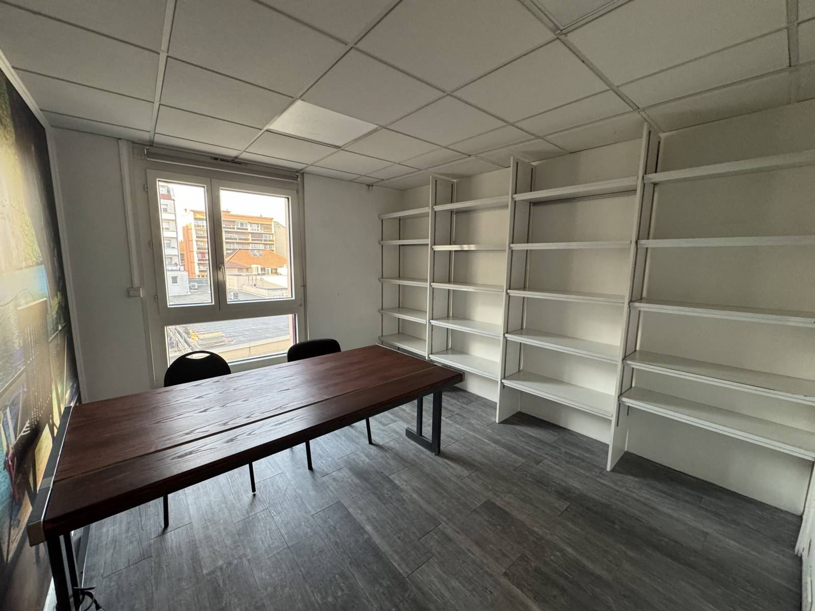 À Louer: bureau 6 pièces à louer - Annemasse 74100