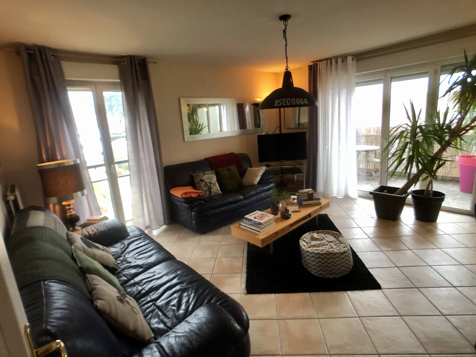 Charmant T3 au Dernier Étage – Terrasse Sud & Vue Montagne