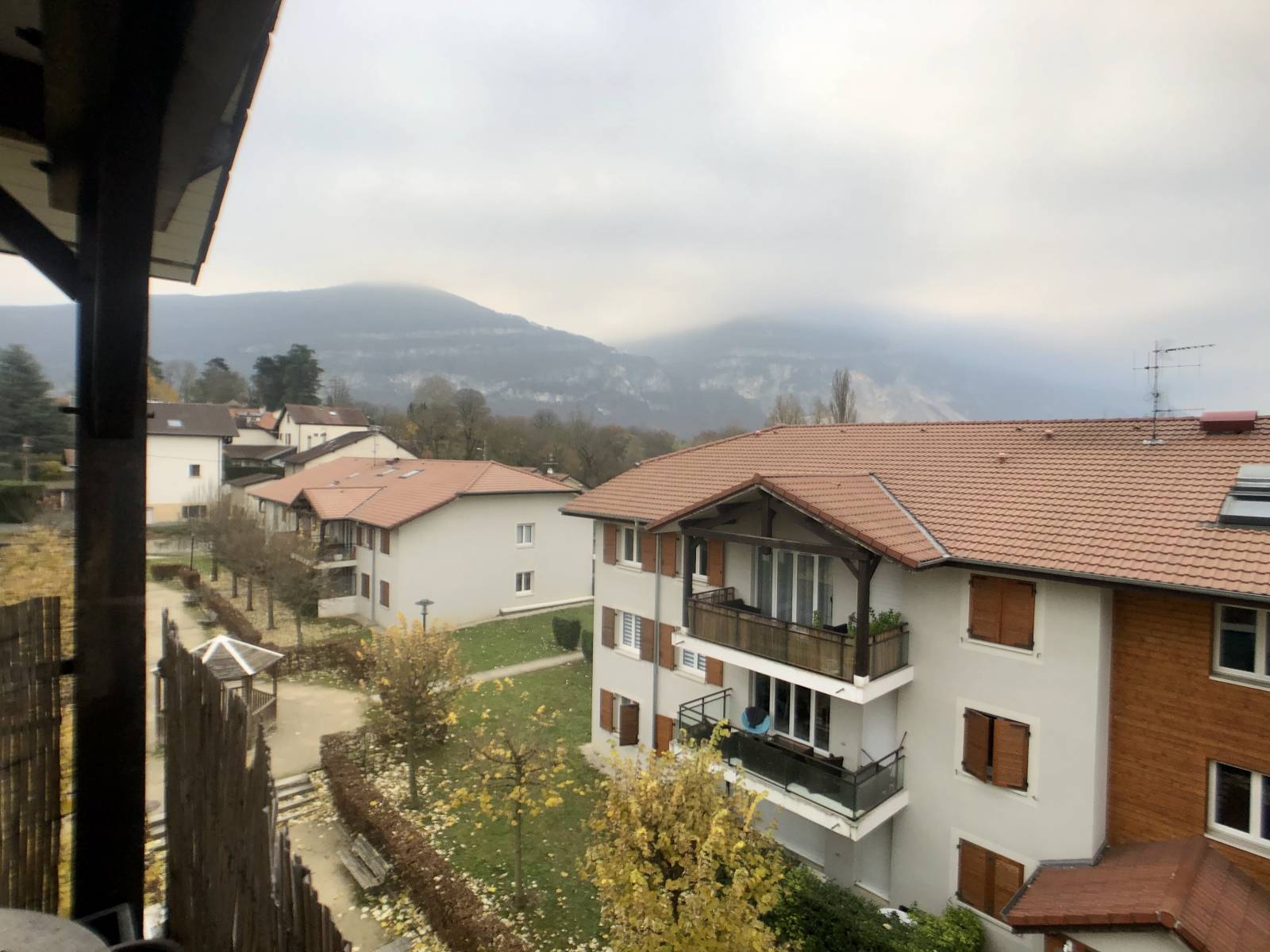 Charmant T3 au Dernier Étage – Terrasse Sud & Vue Montagne