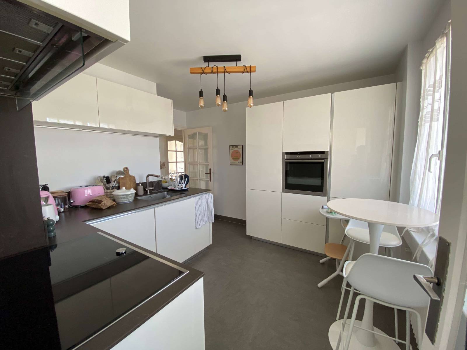 Confort et modernité à louer : Superbe T4 lumineux avec terrasse