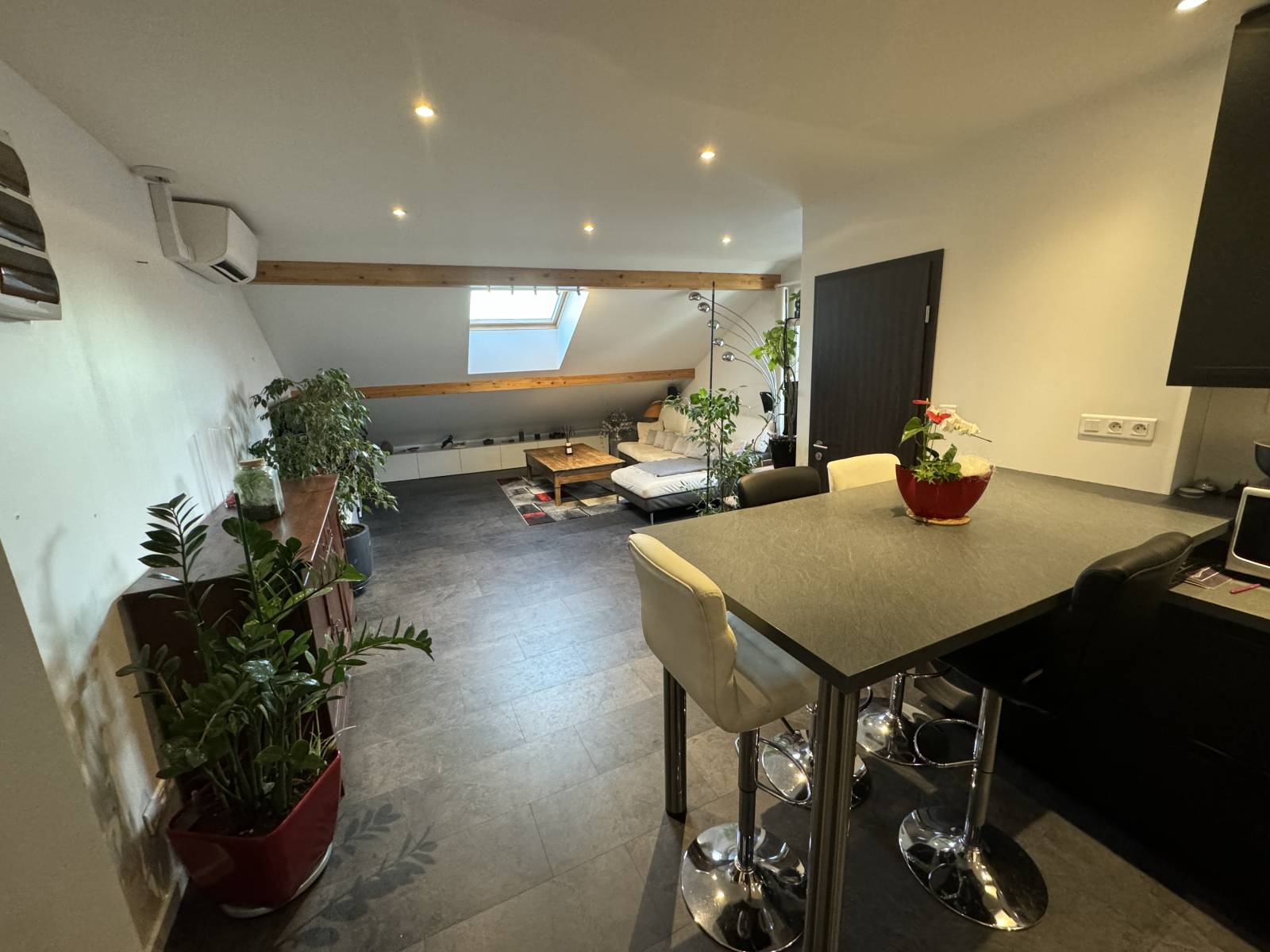 Investissez à Gaillard : Immeuble de rendement avec locataires fiables – Proche Suisse