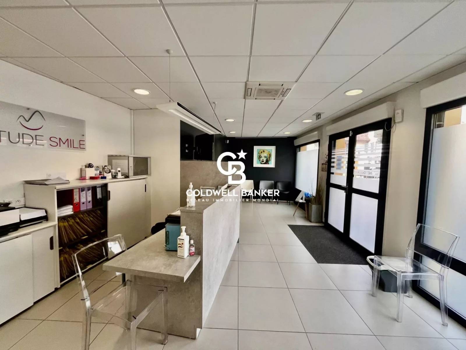 Local commercial 6 pièces à vendre Bonne - 74380