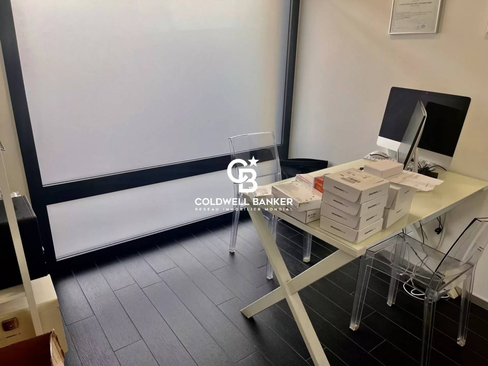 Local commercial 6 pièces à vendre Bonne - 74380