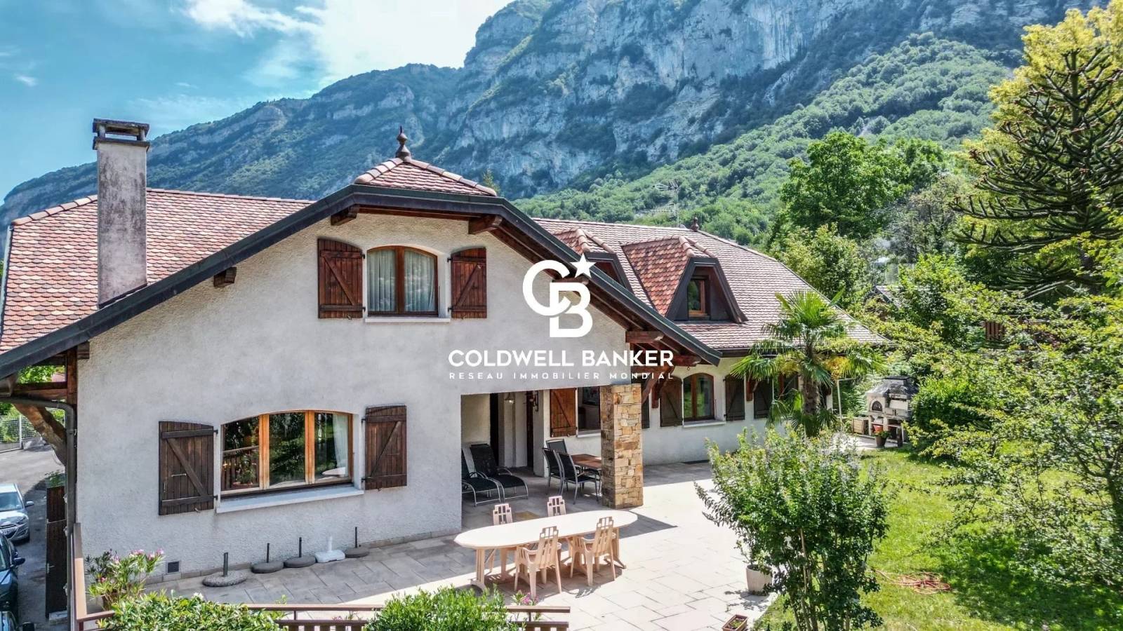 Propriété à vendre avec Vue Genève et grand terrain - Collonges sous Salève 74160
