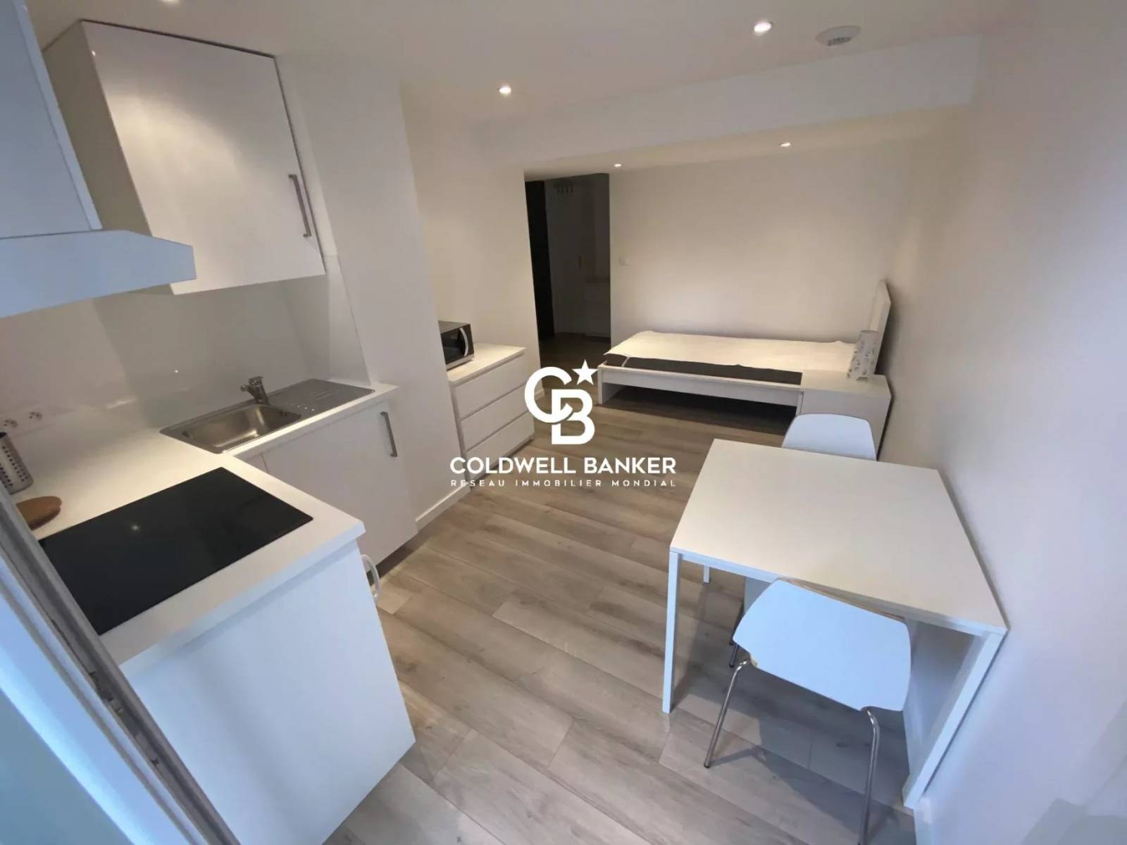 Immeuble de rendement à vendre proche frontière suisse - Gaillard 74240