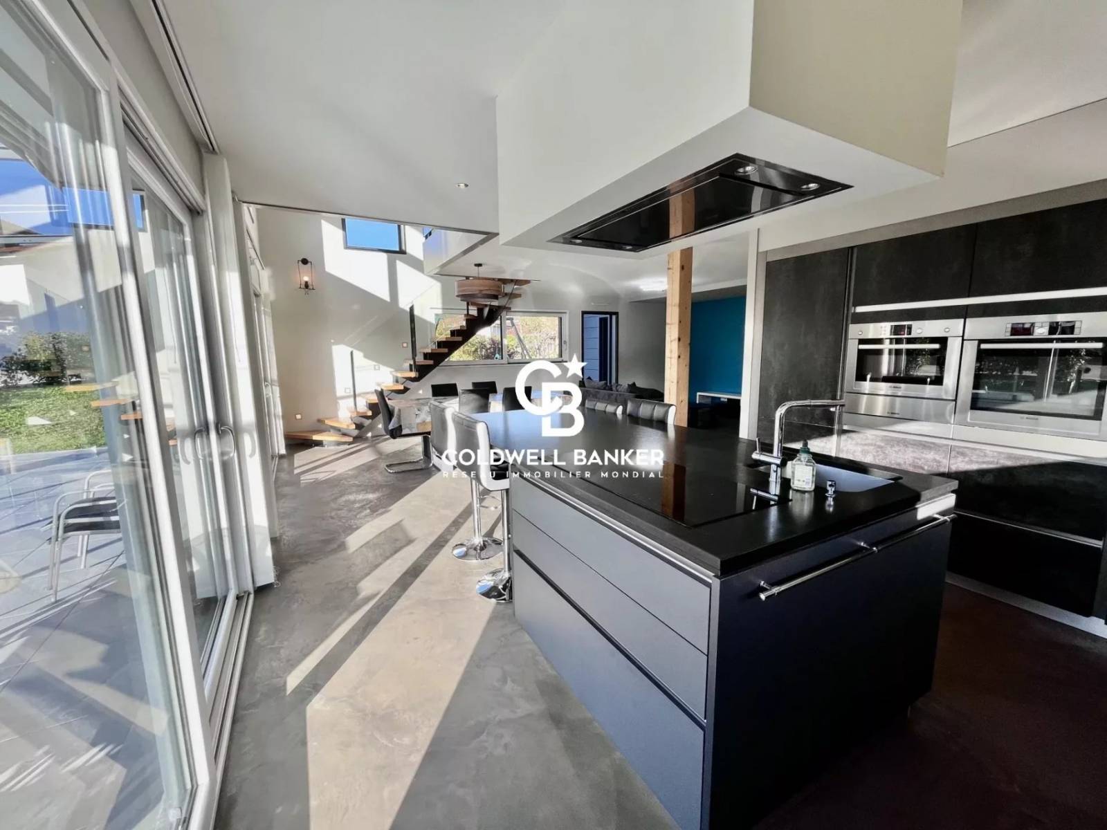 Maison 6 pièces avec jardin à louer Reignier - 74930