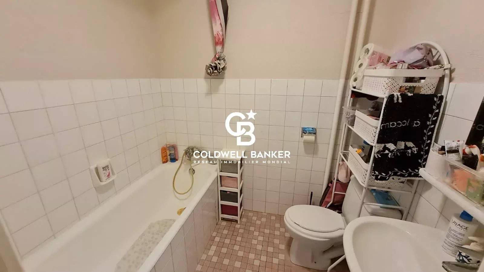 Appartement 2 pièces avec balcon proche gare - Annemasse 74100