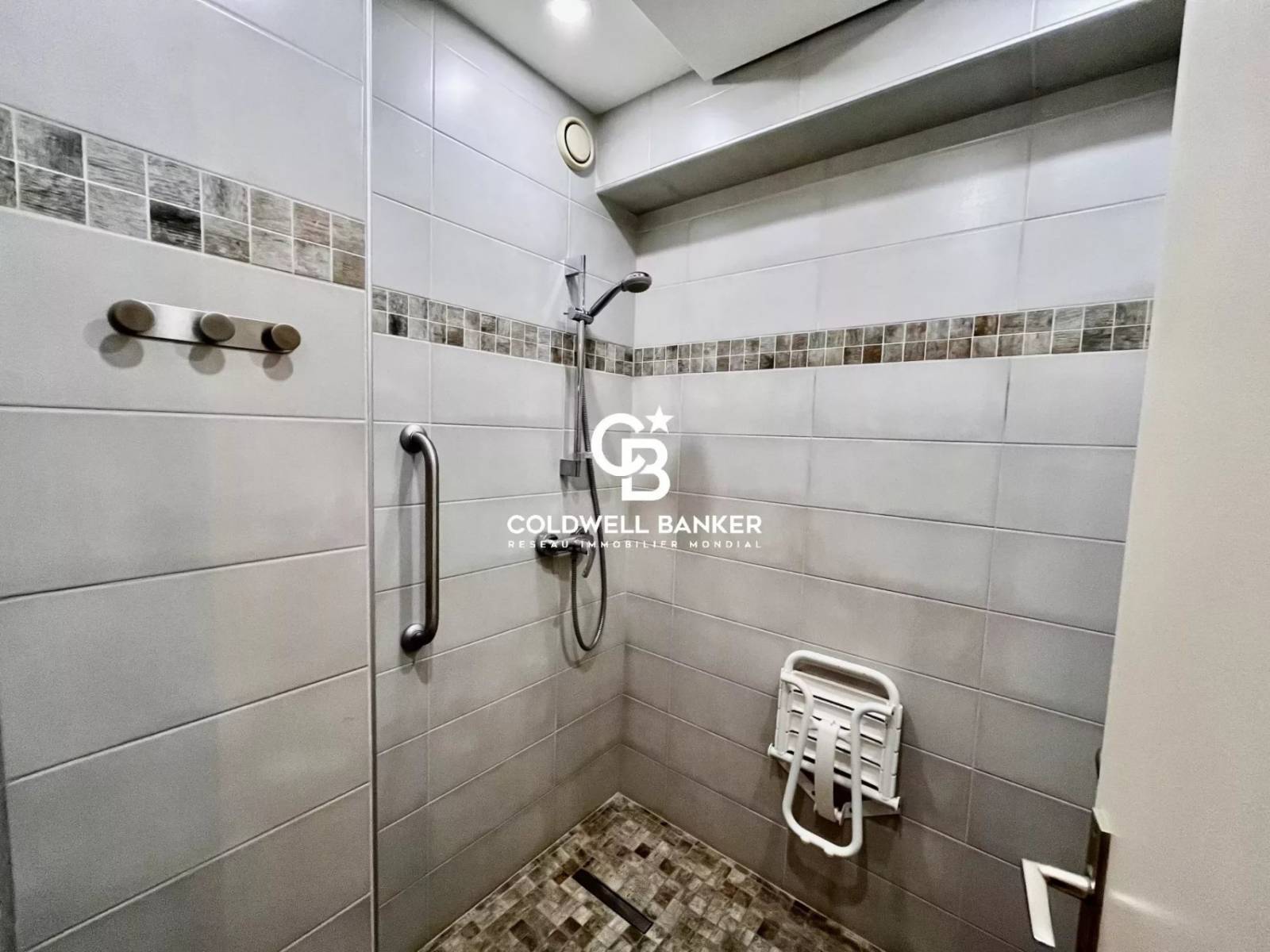 Grand appartement 4 pièces avec garage - 74100 Annemasse