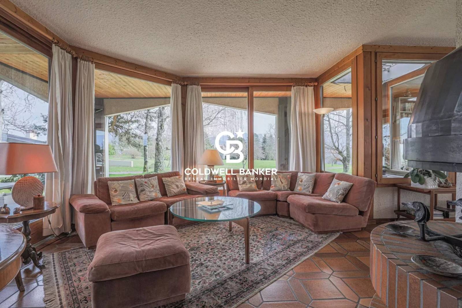 Maison familiale à vendre entourée de verdure - Grand terrain à Fillinges 74250