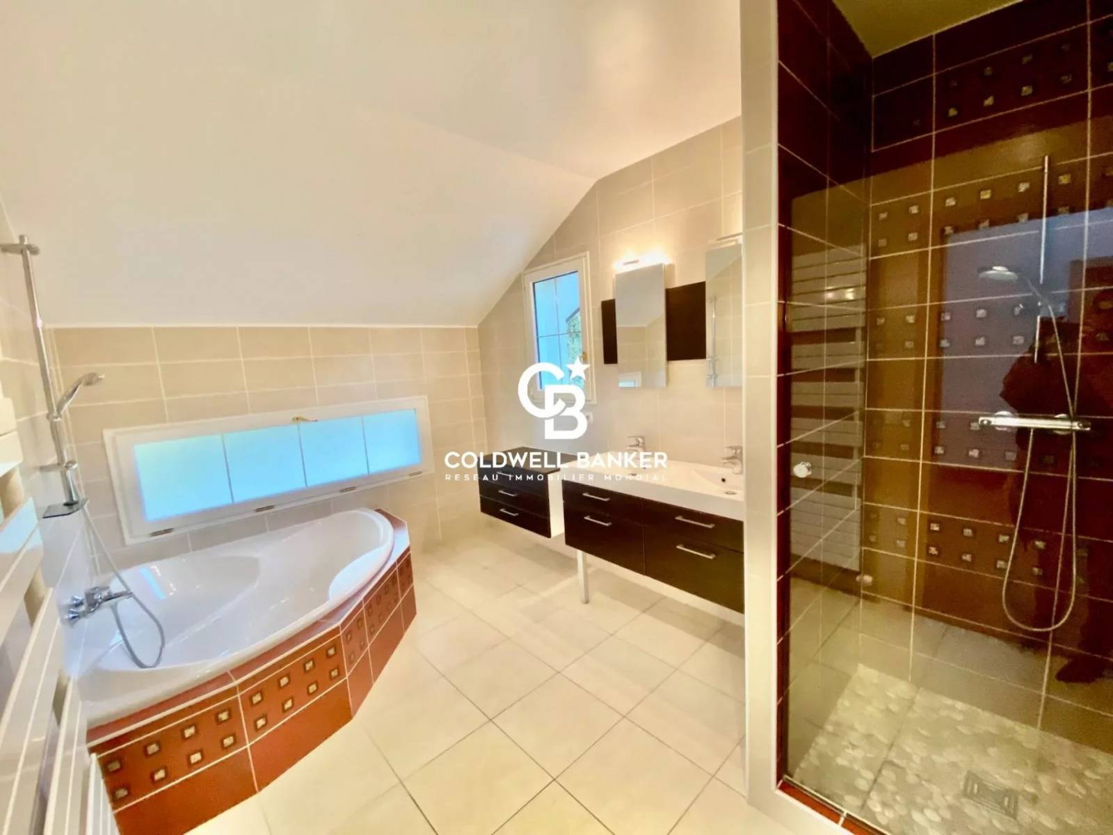 Magnifique villa sans vis à vis de 6 pièces 74160 Archamps