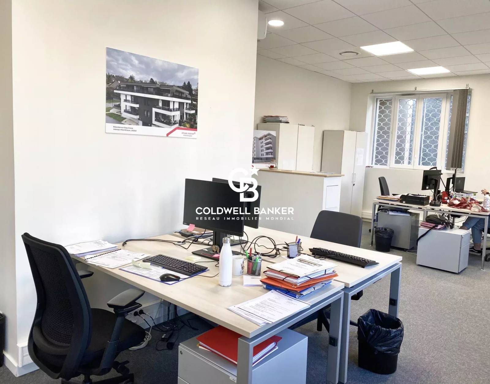 À Vendre : Local commercial plein centre-ville, proche Place Libération - ANNEMASSE