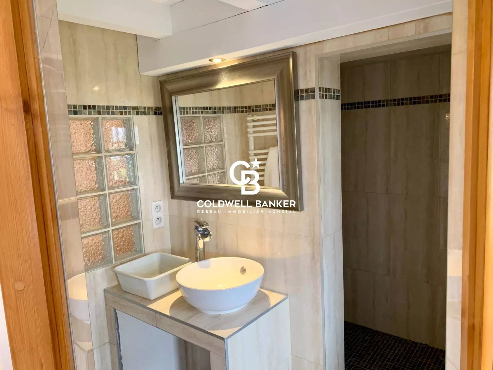 Maison de village avec vue dégagée sur le Lac Léman – 110 m² – Saxel