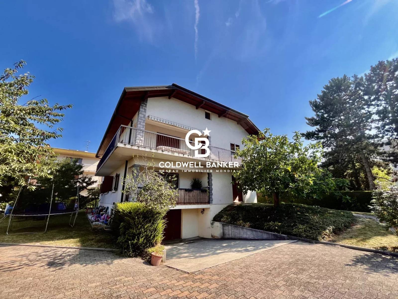 Grand T4 avec jardin dans environnement calme proche gare d’Annemasse