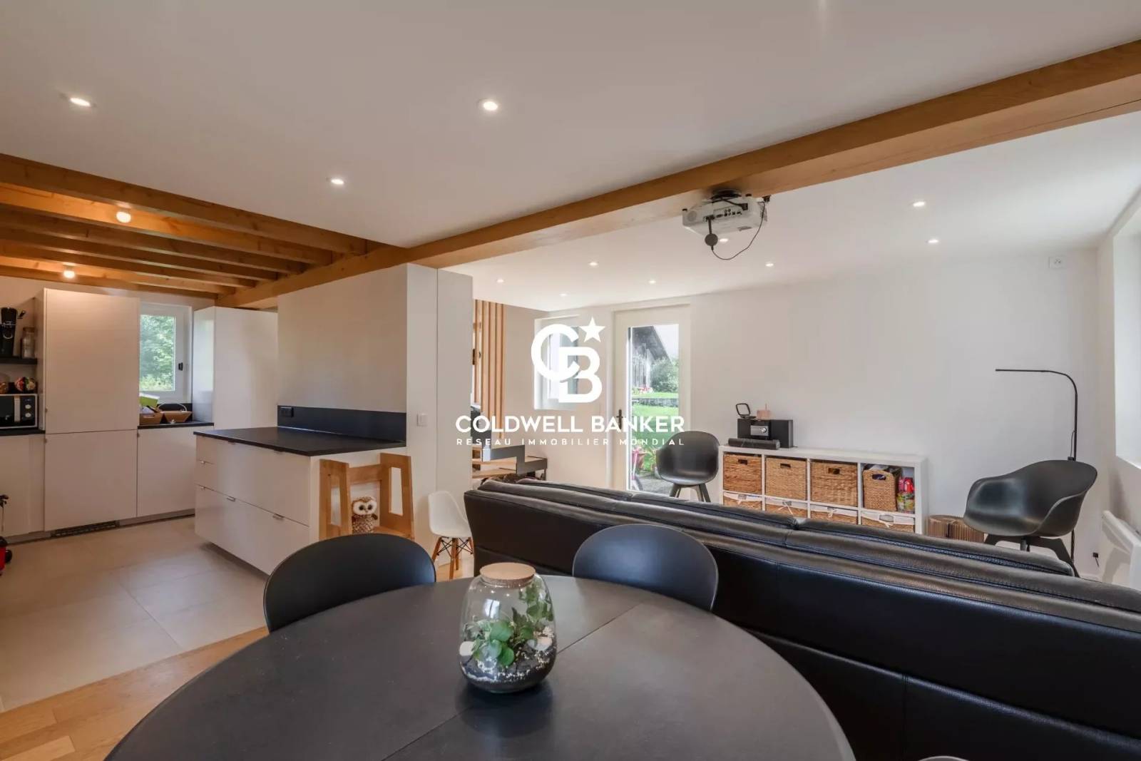 Terrain avec 2 maisons à coté de Genève - Feigères 74160