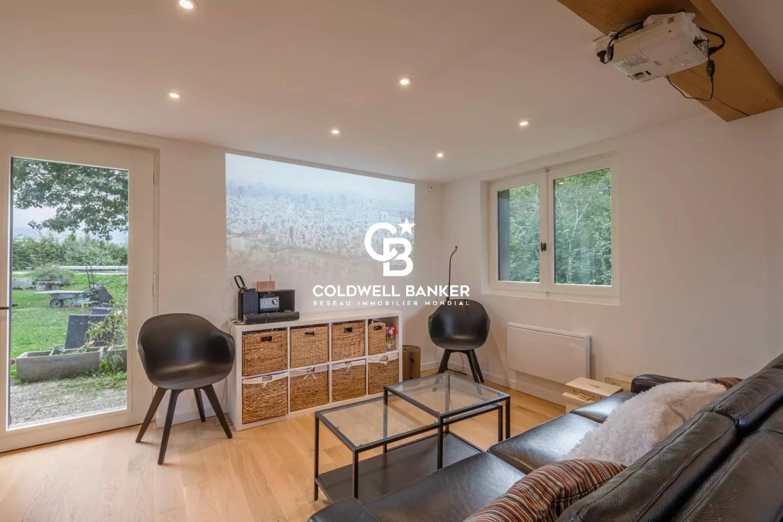 Terrain avec 2 maisons à coté de Genève - Feigères 74160