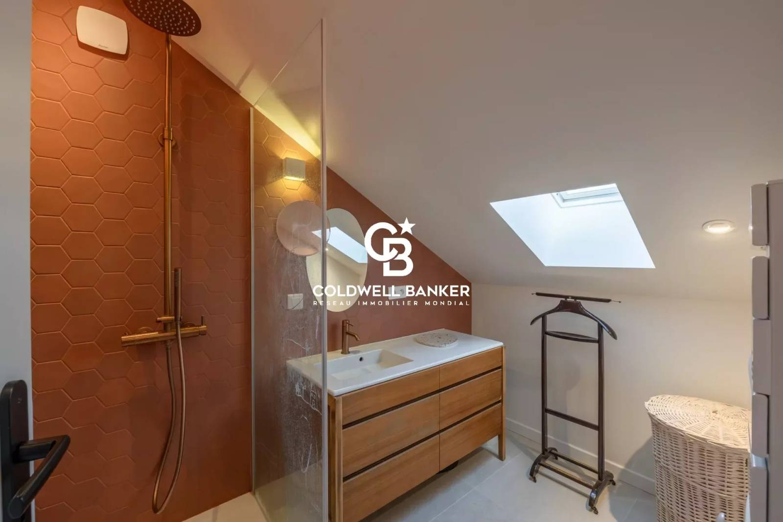 Terrain avec 2 maisons à coté de Genève - Feigères 74160