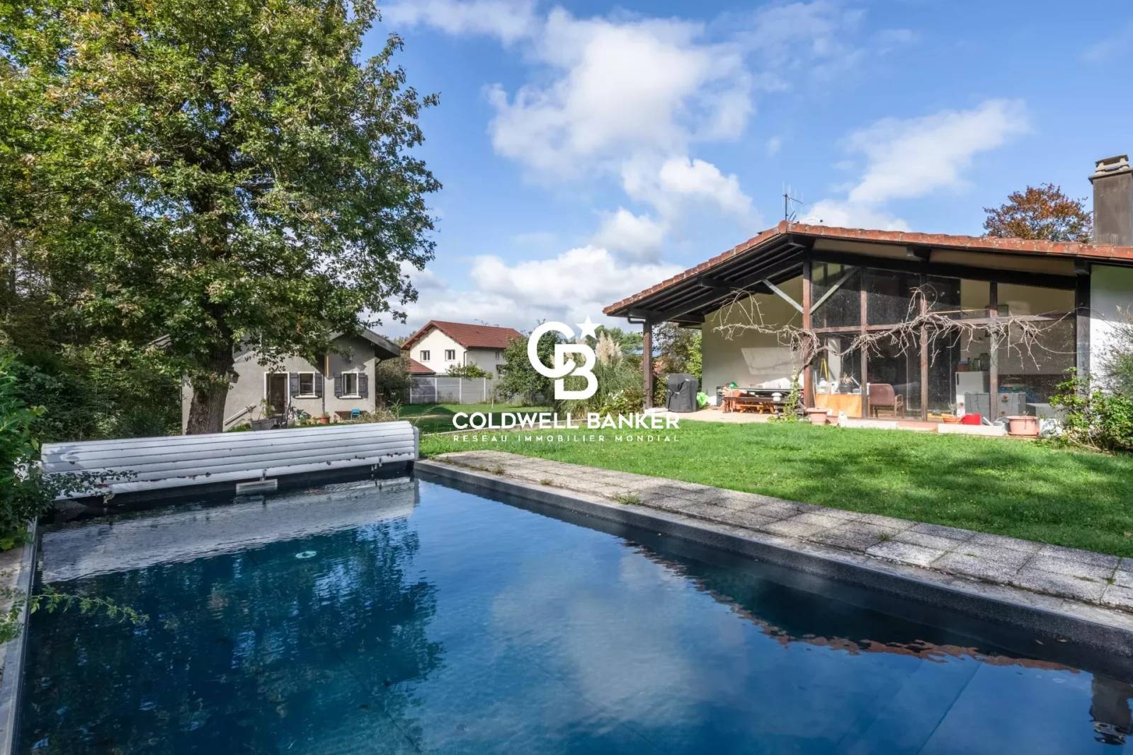 Terrain avec 2 maisons à coté de Genève - Feigères 74160