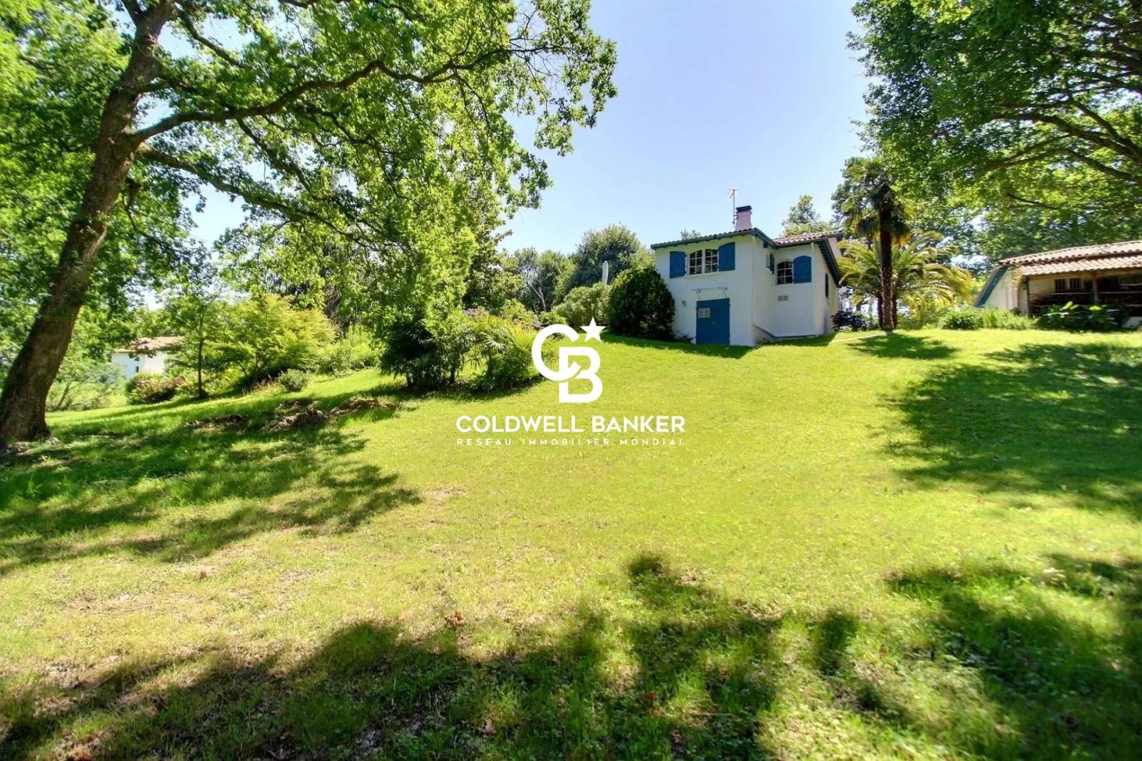 A vendre demeure d'exception entourée d'un parc à Arcangues 64200