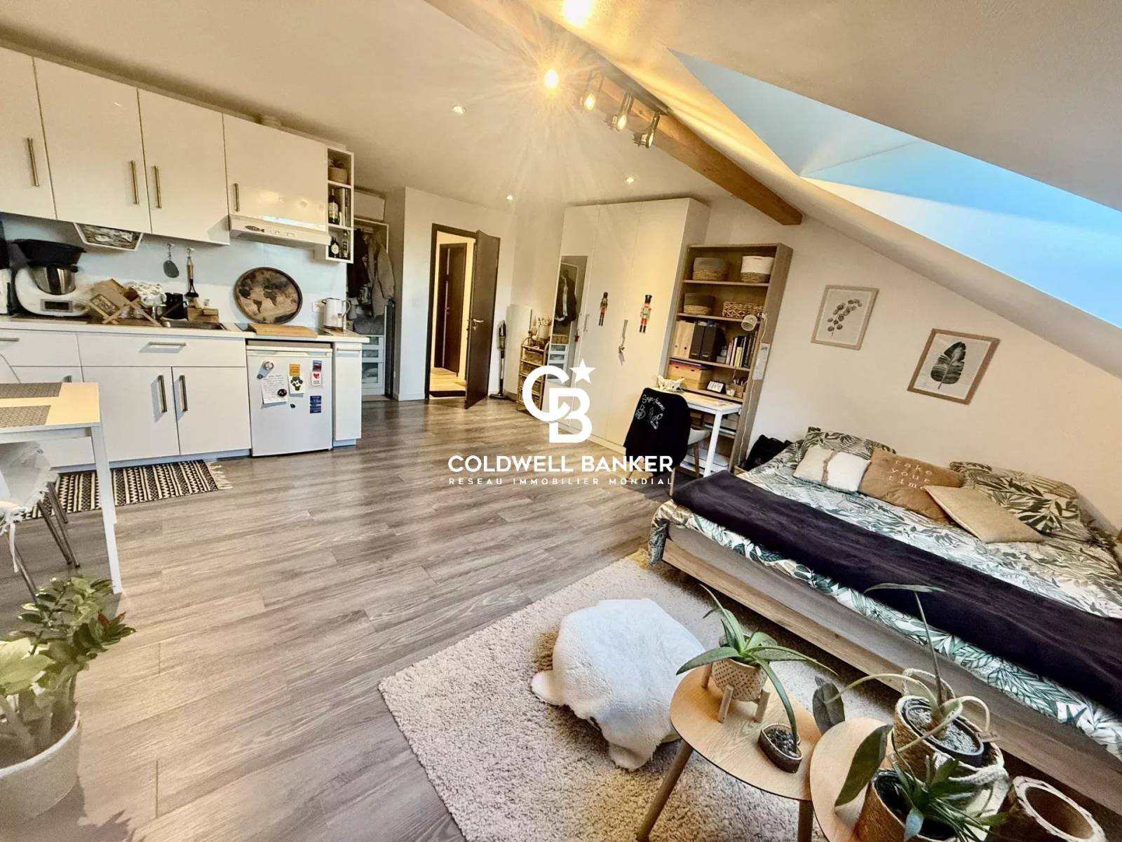 Immeuble de rendement à vendre proche frontière suisse - Gaillard 74240