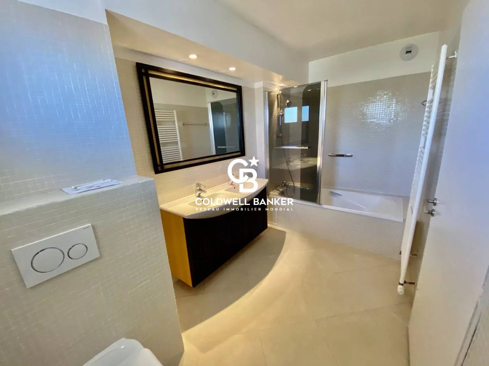 Acheter un magnifique attique avec vue au calme - 3 garages - Résidence de prestige à Annemasse 74100