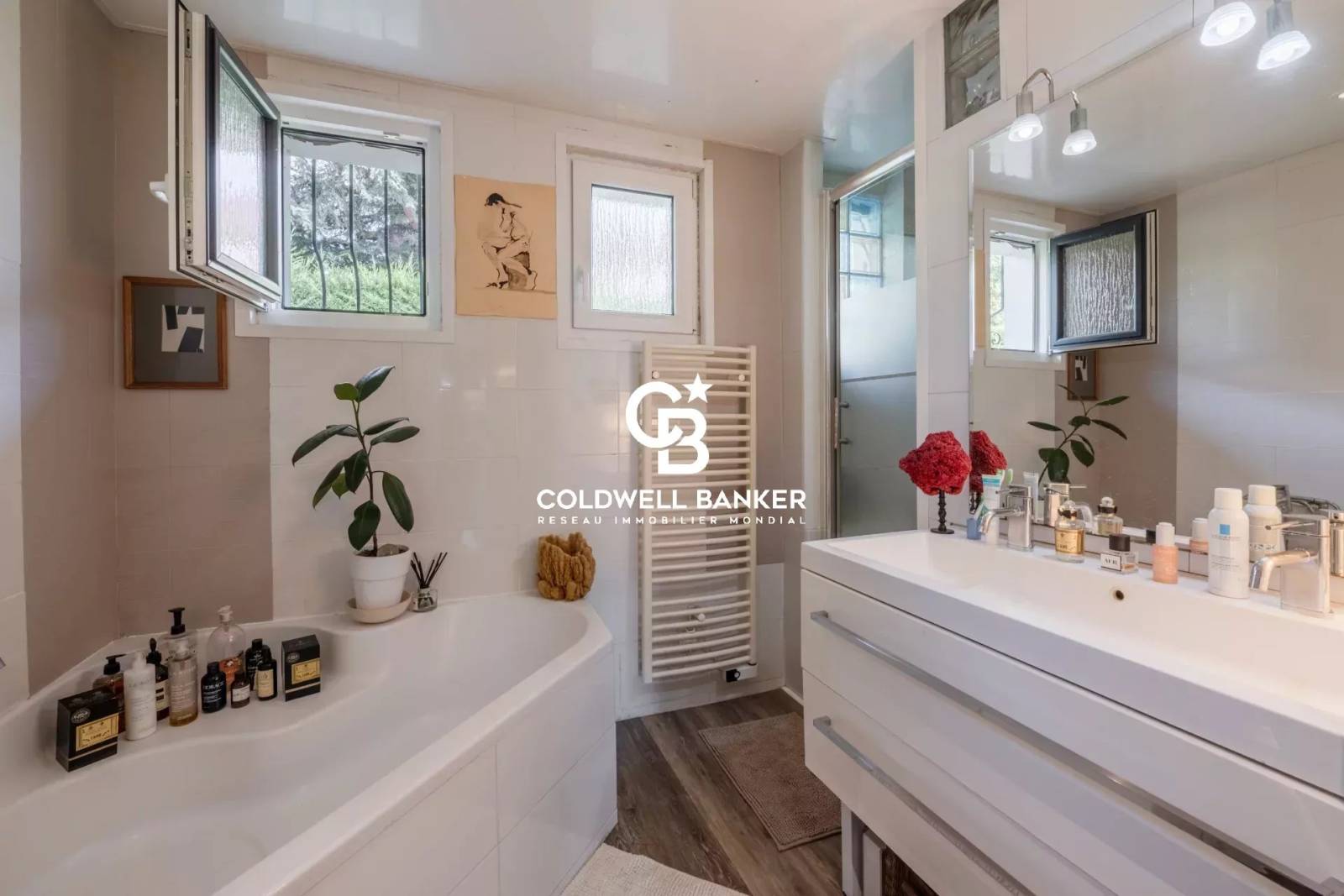 À VENDRE – Maison 179 m² piscine, vue Salève – Vétraz-Monthoux