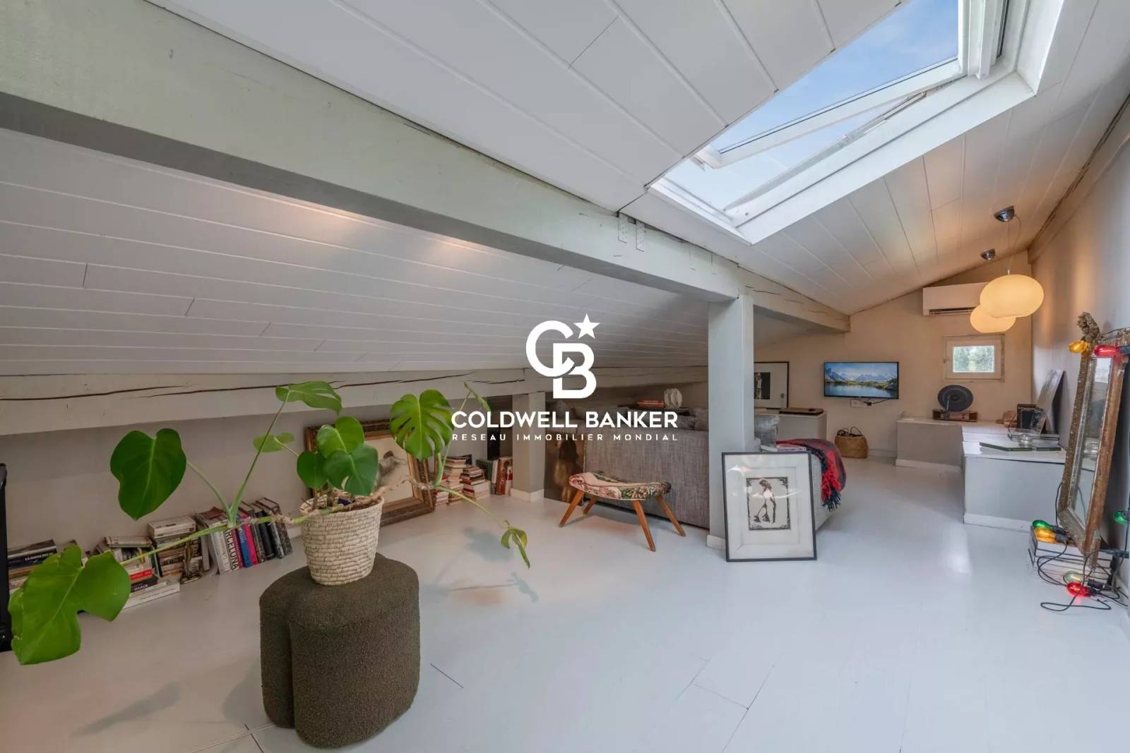 À VENDRE – Maison 179 m² piscine, vue Salève – Vétraz-Monthoux