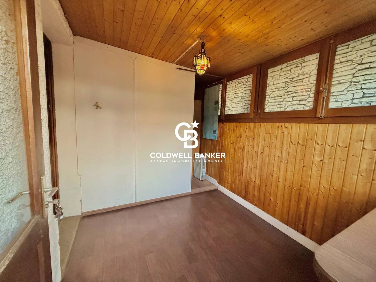 A vendre grand T2 à St Cergues 74140