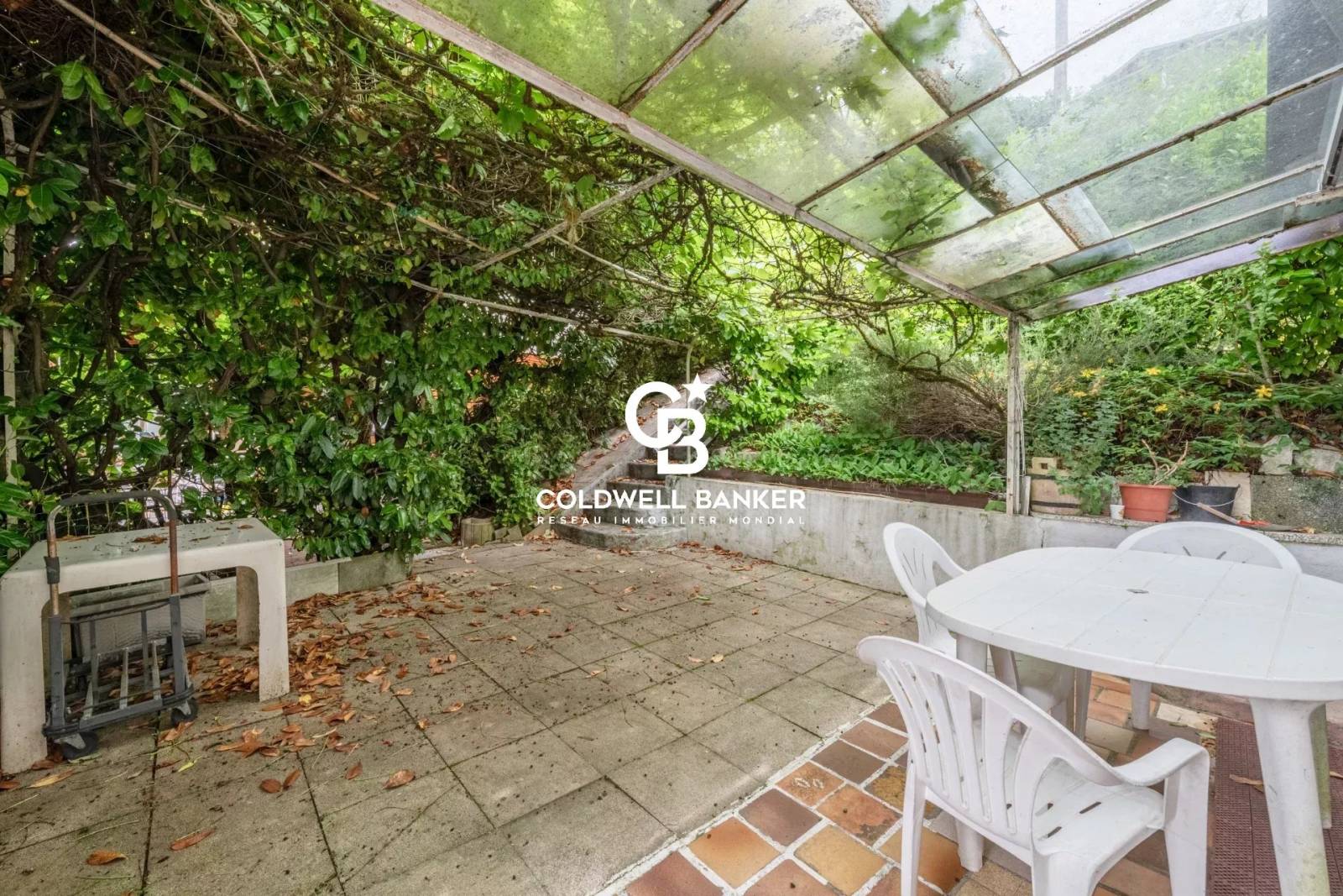 Grand terrain avec maison à vendre à Aix les Bains lac du Bourget 73100