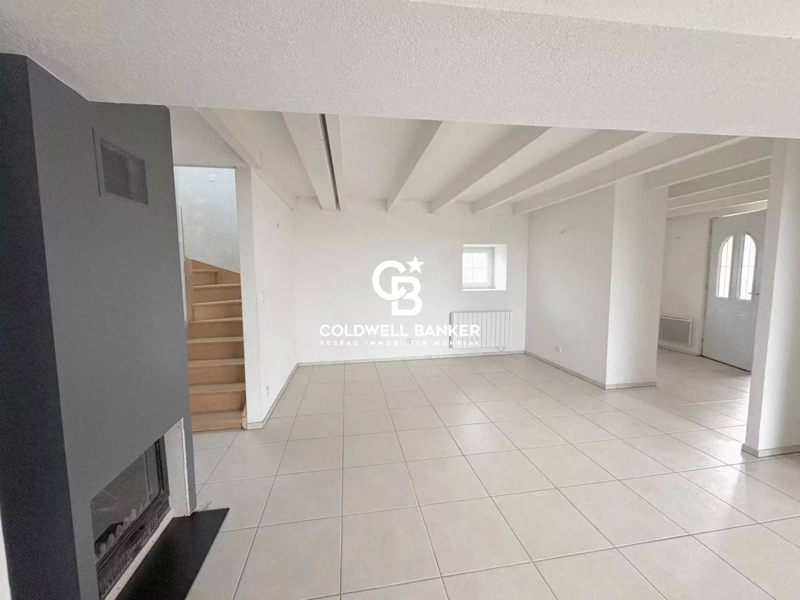 À Vendre - Charmant duplex avec terrasse privative et vue Cranves Sales 74380