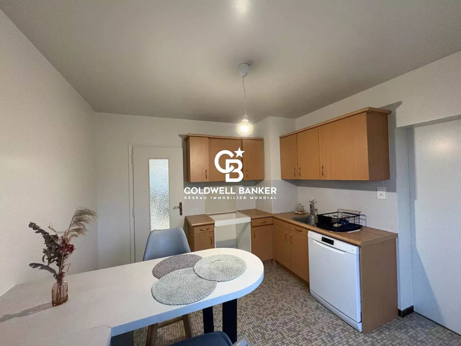 À VENDRE - Bel appartement 3 pièces traversant - Annemasse 74100