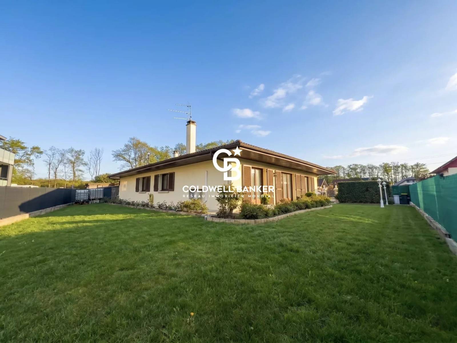 Vétraz-Monthoux - Maison familiale de 145 m² au calme avec terrain piscinable