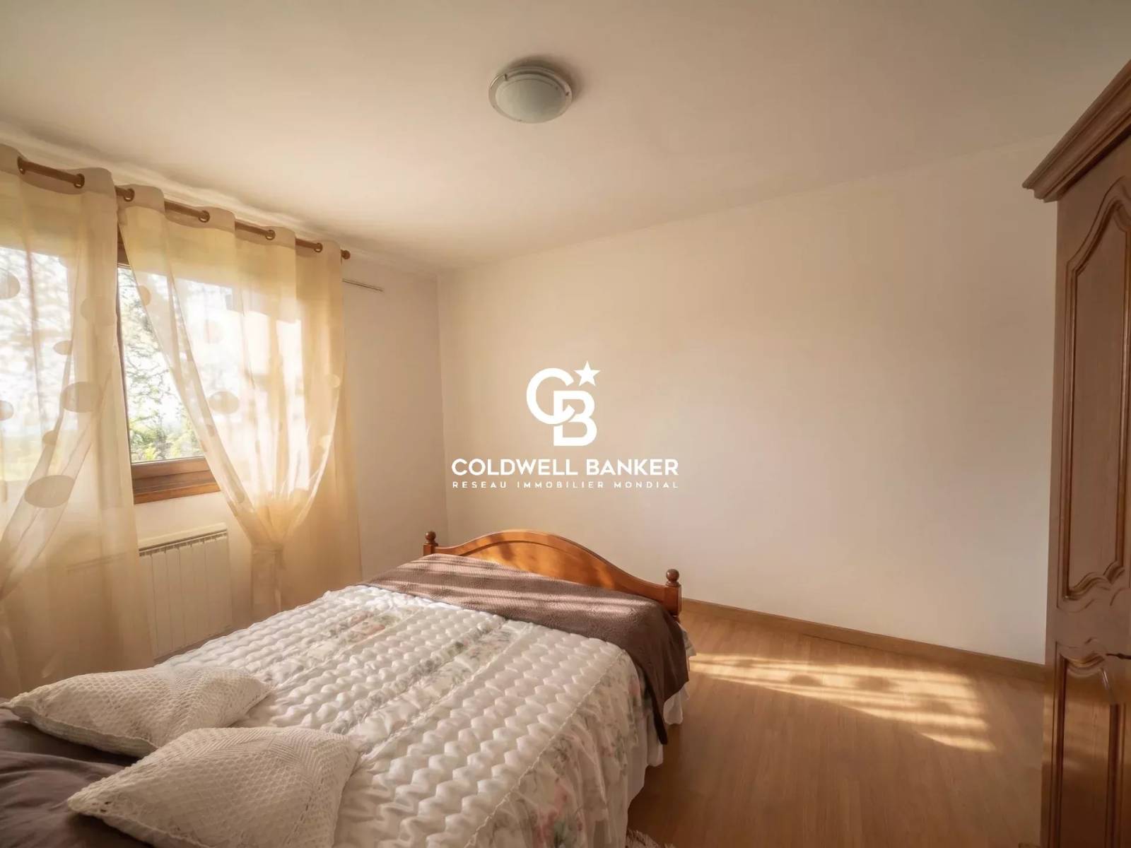 Vétraz-Monthoux - Maison familiale de 145 m² au calme avec terrain piscinable