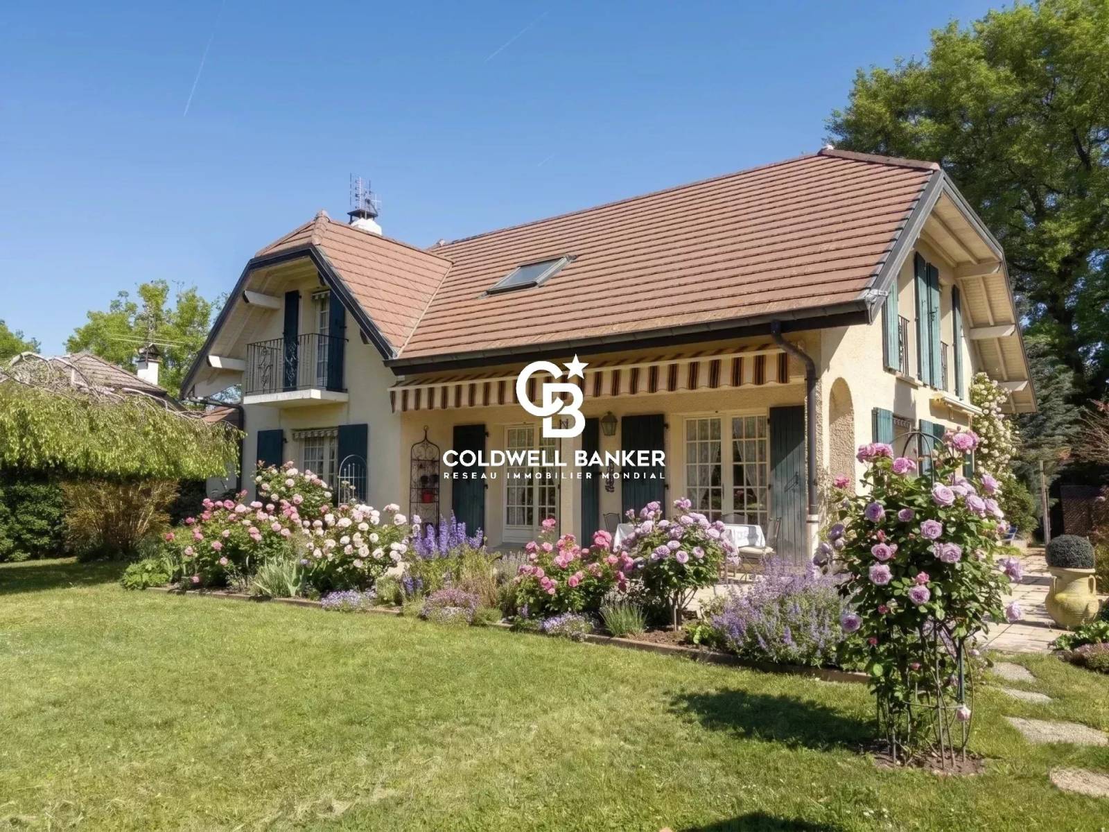 Chens-sur-Léman - Charme anglais avec jardin piscinable à deux pas du lac