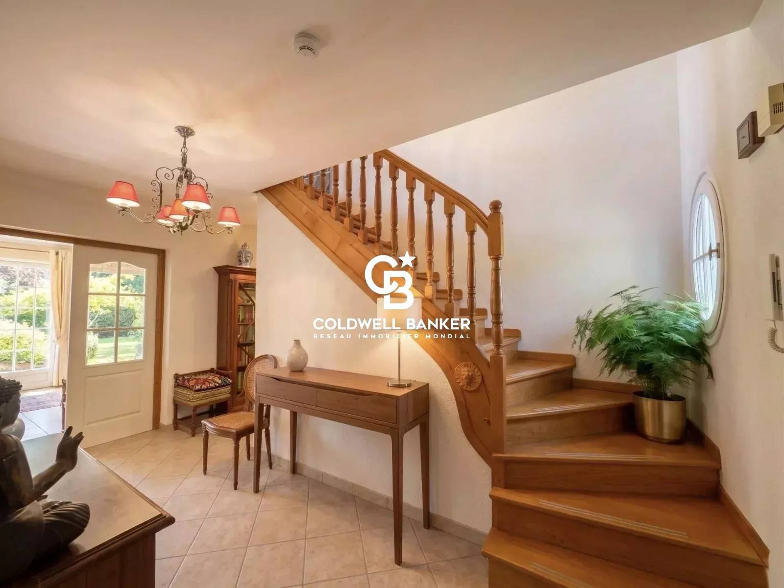 Chens-sur-Léman - Charme anglais avec jardin piscinable à deux pas du lac