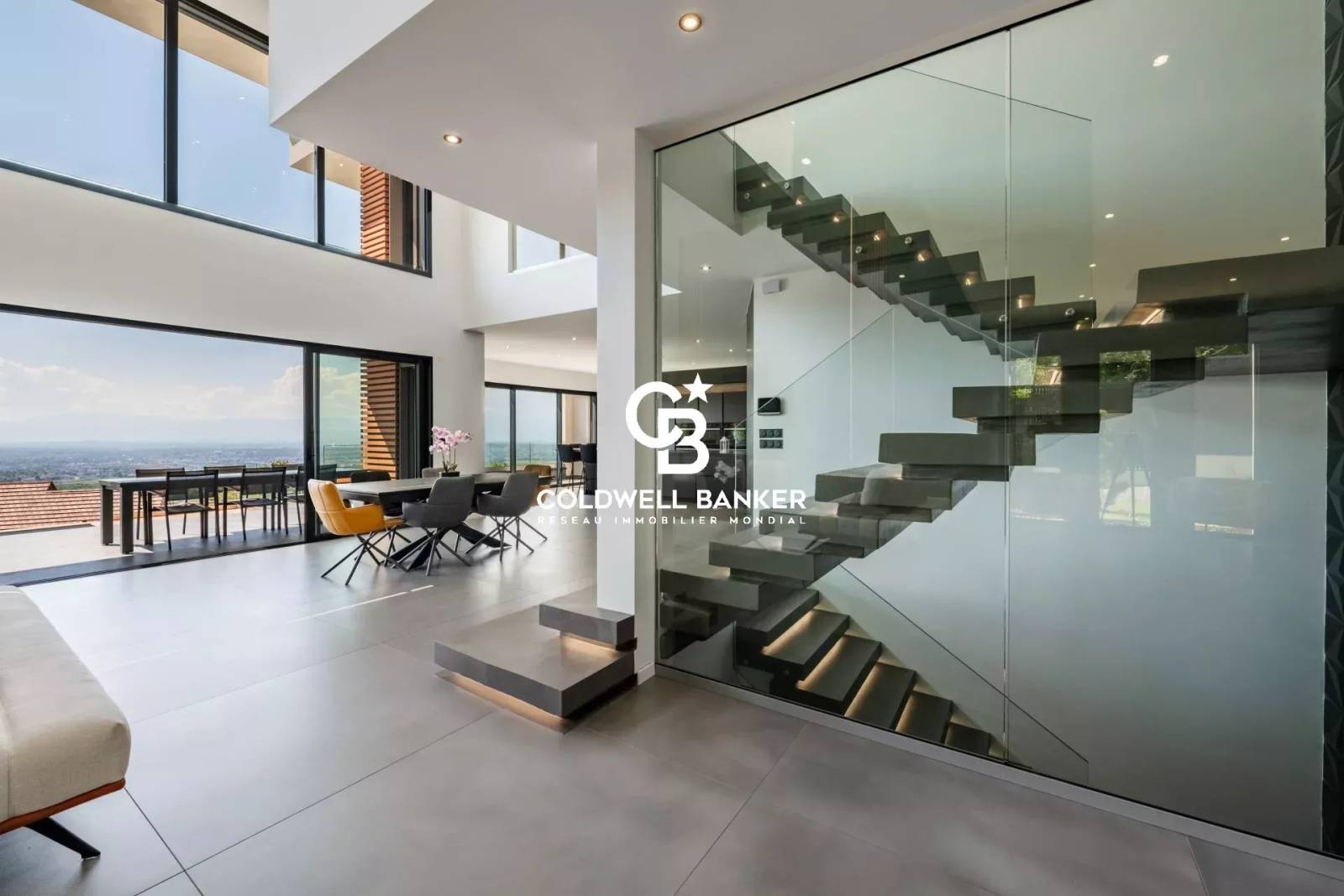 Villa d'exception à vendre à Cranves Sales proche Genève 74380