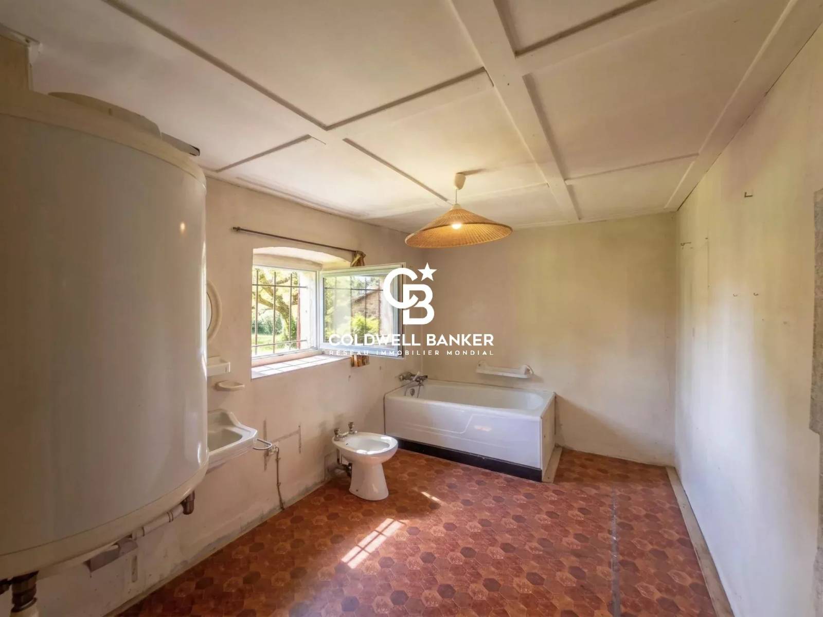 A vendre à Allonzier la Caille - Authentique corps de ferme à rénover aux portes d’Annecy & Genève