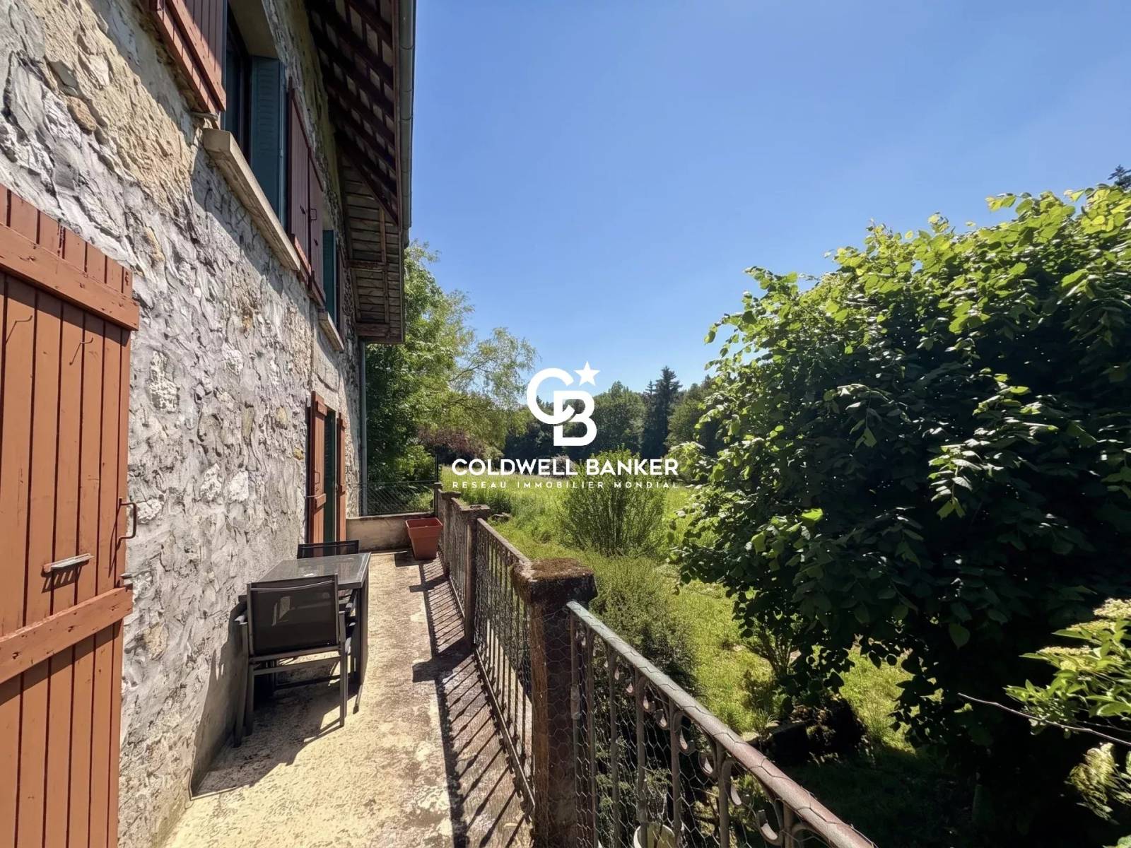 A vendre à Allonzier la Caille - Authentique corps de ferme à rénover aux portes d’Annecy & Genève